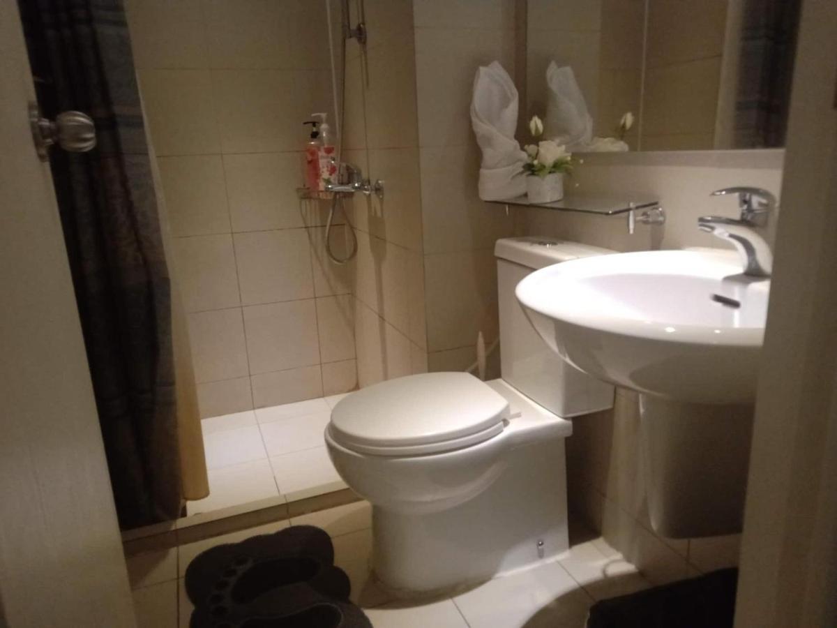 Azure Urban Residence A11 Near Airport And Sm Bicutan+ Free Wifi Paranaque City Luaran gambar